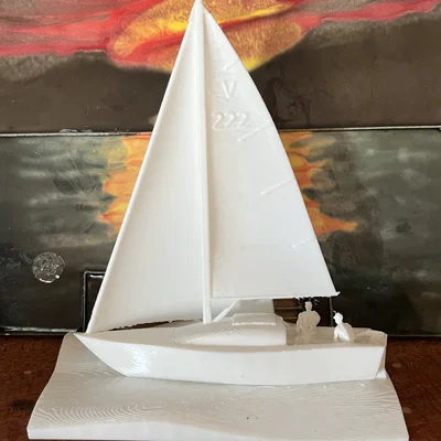 Mô hình thuyền buồm Venture 222 tinh xảo cho dân in 3D