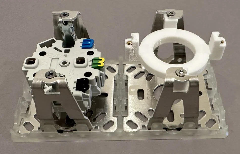 Khung Shelly blu Wall Switch 4 (chuẩn Thụy Sĩ 60mm) - Image 5