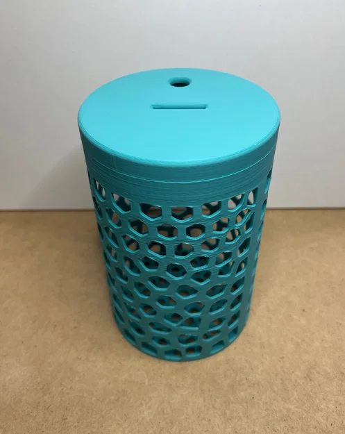 Spardose mit Schraubdeckel (Heo đất tiết kiệm nắp vặn) - Image 1