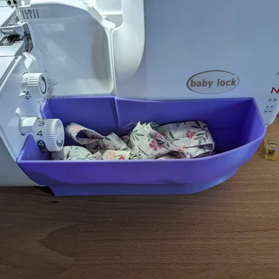 Khay hứng vải vụn tiện lợi cho máy vắt sổ Babylock Acclaim