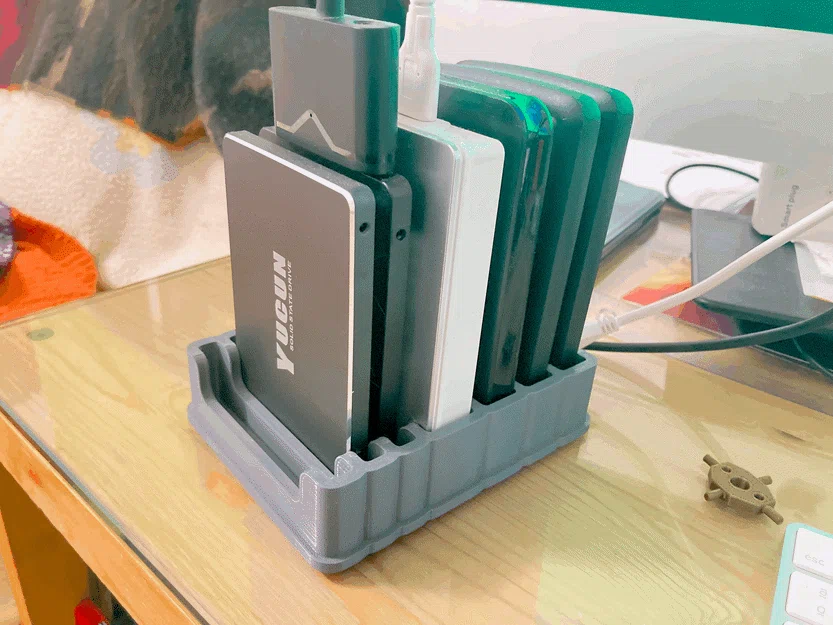 Giá đỡ ổ cứng SSD và HDD 2.5 inch in 3D gọn gàng - Image 1