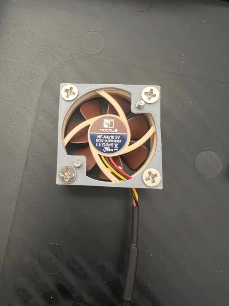 Ngàm gắn quạt Noctua 40mm cho Marlin board Ankermake M5 - Image 1