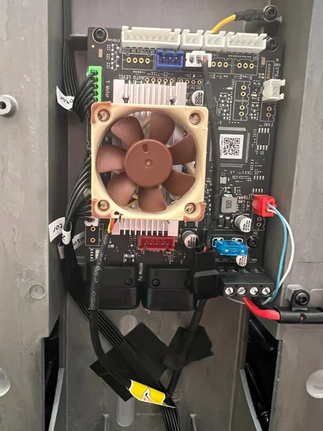 Ngàm gắn quạt Noctua 40mm cho Marlin board Ankermake M5 - Image 2