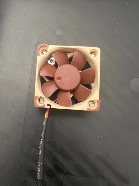 Ngàm gắn quạt Noctua 40mm cho Marlin board Ankermake M5 - Image 3
