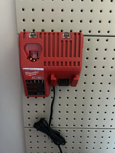 Bộ giá treo dụng cụ Milwaukee cho Pegboard hoặc Wall Control - Image 8