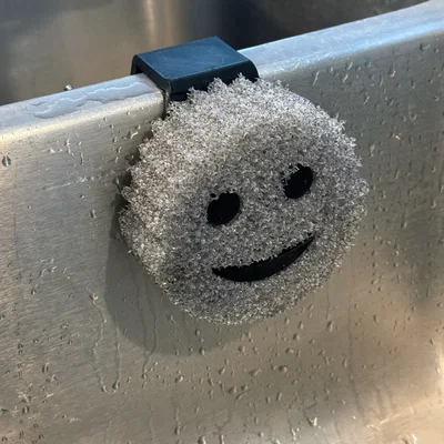 Scrub Daddy Sponge Holder v2 với CADDY (giá đỡ miếng rửa chén)