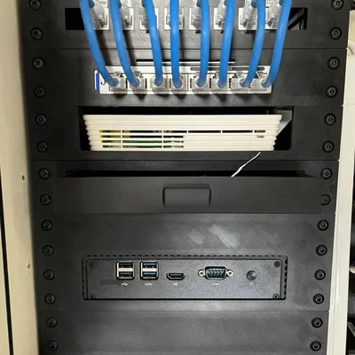 Tủ rack server 10 inch (10 Inch Server Rack)