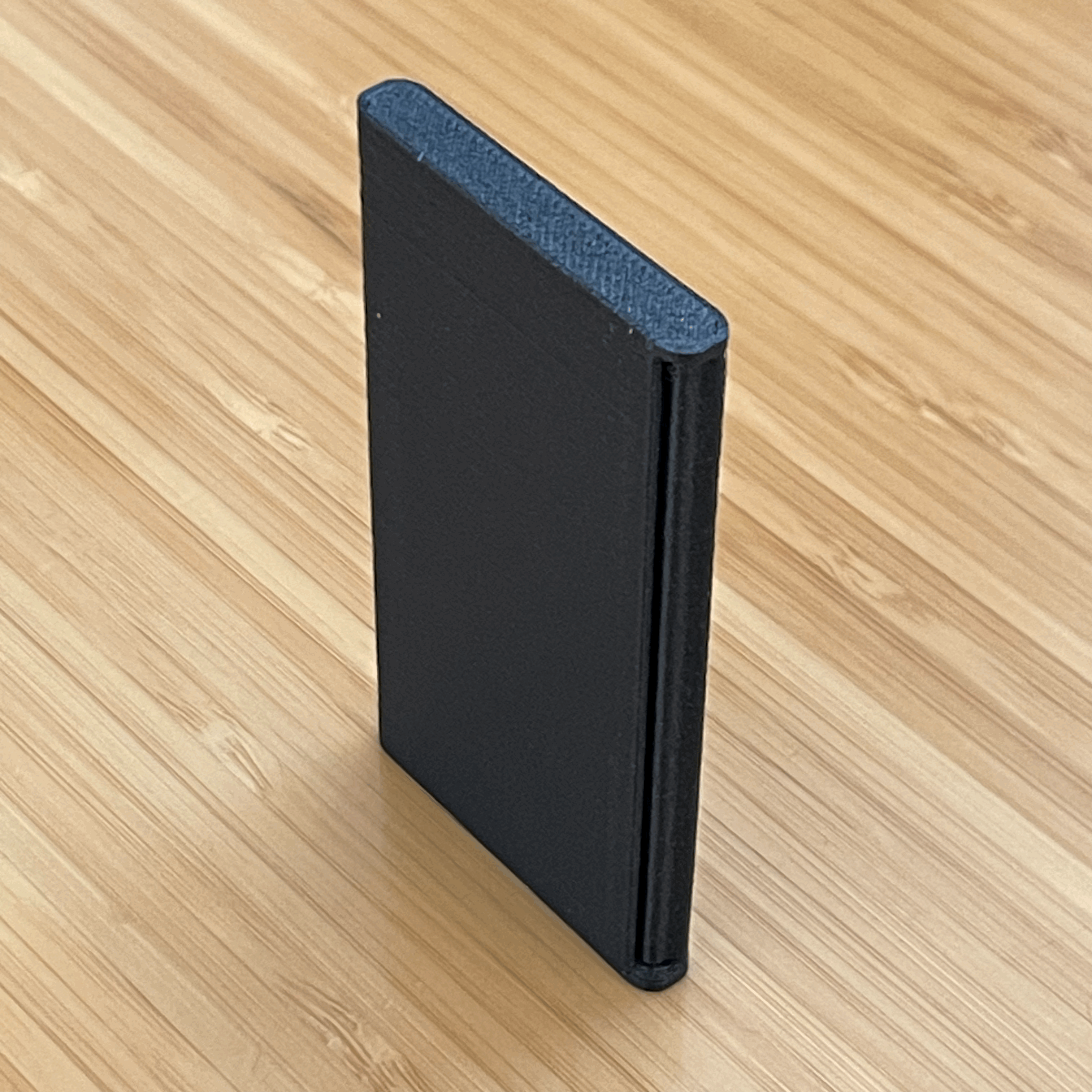 Hộp Slim Zyn Case siêu mỏng