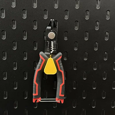 Giá treo kìm Skådis (Plier-Holder) cho bảng đục lỗ treo tường
