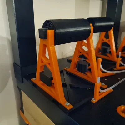 Giá đỡ cuộn nhựa 3D để bàn chắc chắn (On the shelf spool holder)