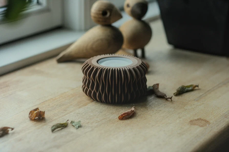 Candle V15 – Tealight nhỏ thành cong - Image 1