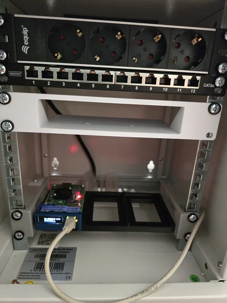 Ubiquiti Unifi USW 8 Lite Switch - Giá rackmount cho rack kim loại 10 inch - Image 4