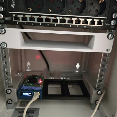 Ubiquiti Unifi USW 8 Lite Switch - Giá rackmount cho rack kim loại 10 inch