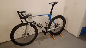 Chân đế dựng xe đạp đua (Road bike stand) 28-40mm - Gấp gọn tiện lợi - Image 3