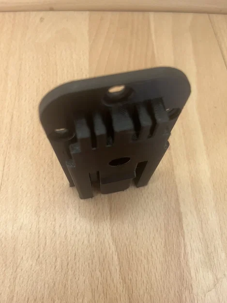 Giá treo máy DeWALT có khóa an toàn chống rơi cho xưởng 3D - Image 7