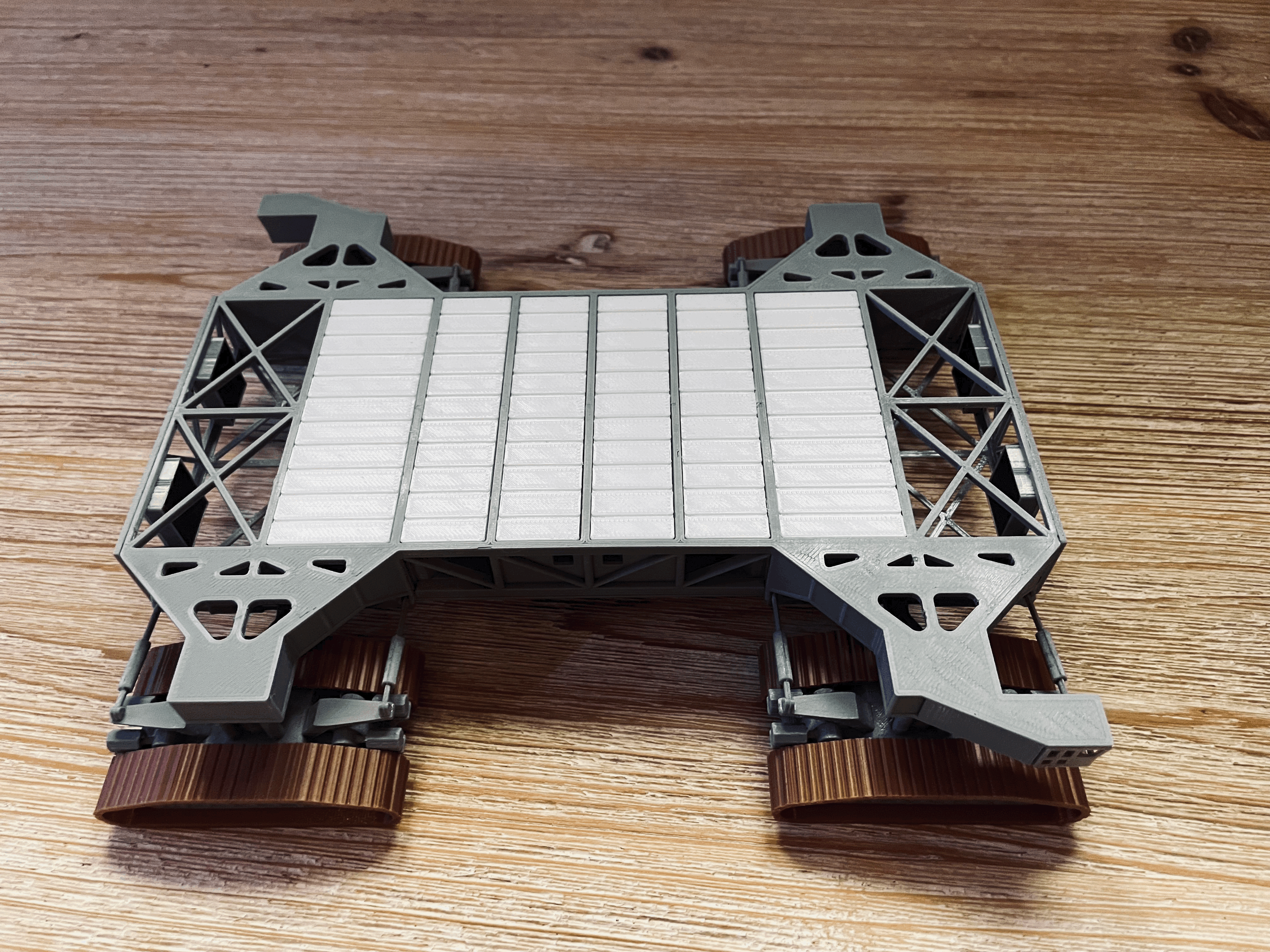 NASA 1/200 Crawler - Image 2
