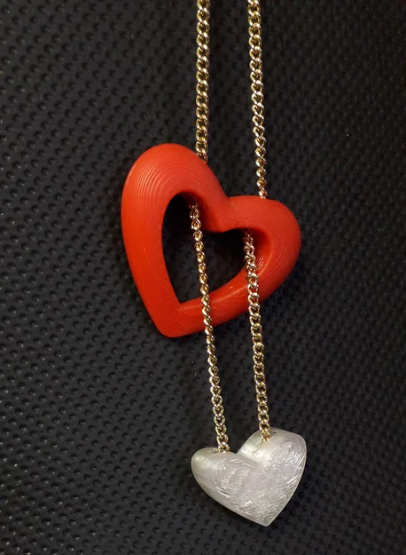 Heart in hearT – Hai trái tim in liền, có rãnh xỏ chain - Image 2