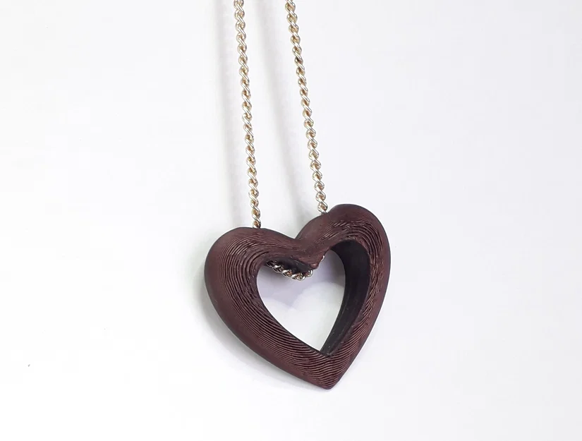 Heart in hearT – Hai trái tim in liền, có rãnh xỏ chain - Image 8