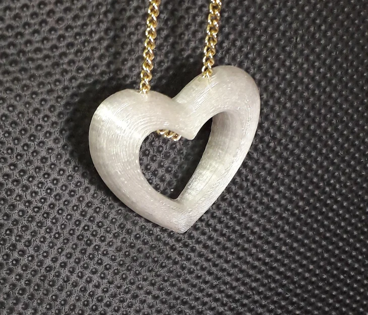 Heart in hearT – Hai trái tim in liền, có rãnh xỏ chain - Image 16