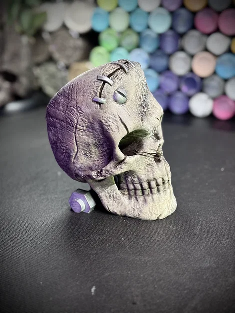 Mô hình hộp sọ Frankenstein trang trí phong cách Gothic độc đáo - Image 3