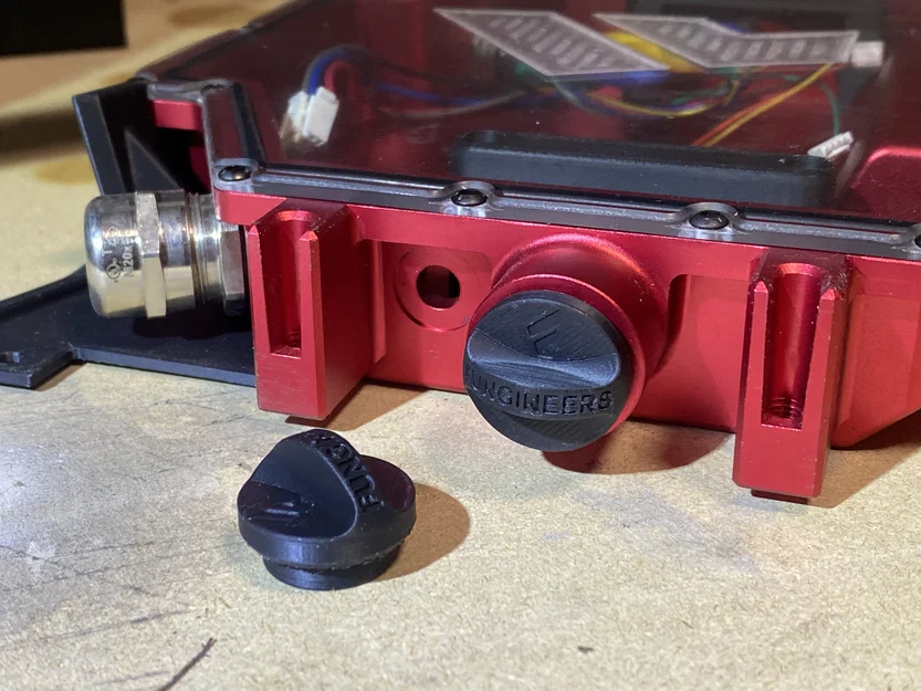 Bảo vệ cổng sạc Funwheel GX16 (có ren, threaded) - Image 1