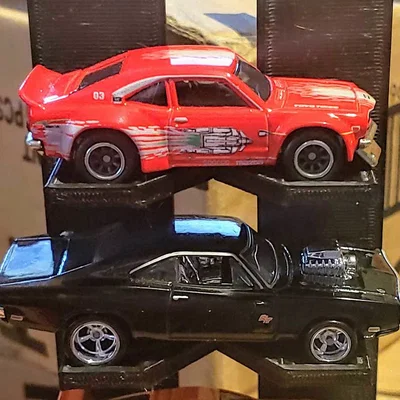 Kệ trưng bày Hot Wheels 5 xe (Hot Wheels 5-Car Stand v1)