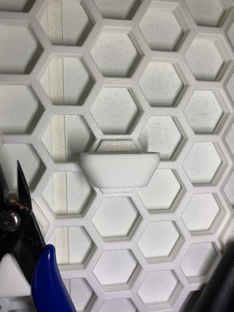 Giá treo kìm / kéo cho bảng HSW (honeycomb storage wall) - Image 5