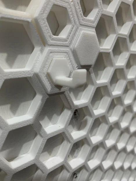Móc treo nhỏ gọn cho HSW (Honeycomb Storage Wall) - Image 1