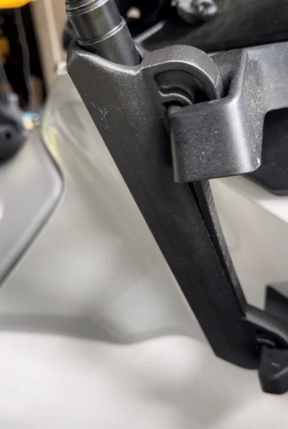 Ngàm giữ Insta360 Pole Holder cho SeaDoo FishPro (Linq System) - Image 1