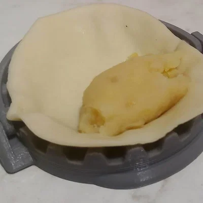 Khuôn làm bánh Varenyky (bánh xếp kiểu Ukraine)