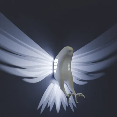 Chim ưng đẹp với đôi cánh sáng