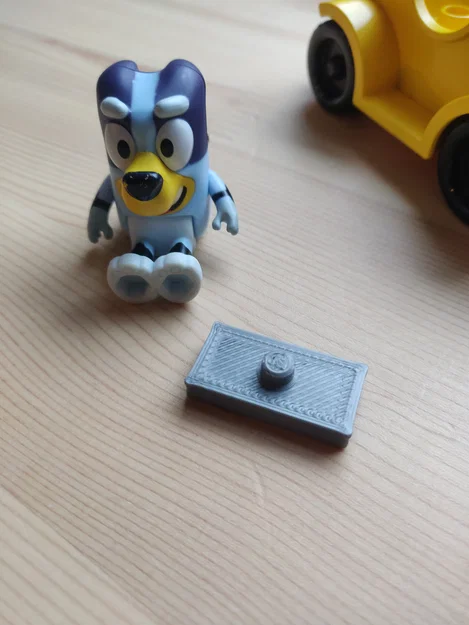 Tấm chuyển Bluey Figurine gắn Duplo/Lego (Adapter Plate) - Image 2