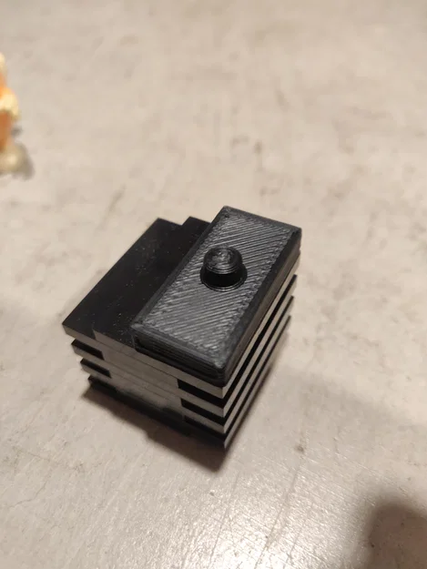 Tấm chuyển Bluey Figurine gắn Duplo/Lego (Adapter Plate) - Image 3