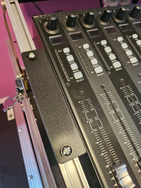 Tai rack (ear bracket) gắn rack cho Behringer X-Touch - Image 2