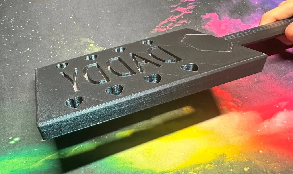 Paddle BDSM “Daddy” (dập nổi) – mẫu in 3D - Image 2