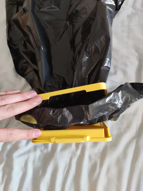 Nắp đậy tái sử dụng cho túi rác (Reusable bin lid for trashbags) - Image 8