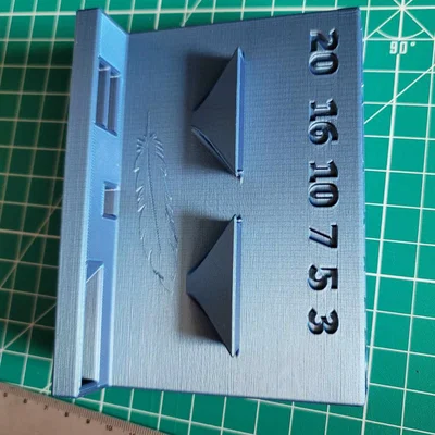 Kệ treo tường đựng dụng cụ đóng sách (Bookbinding Tool Organizer)