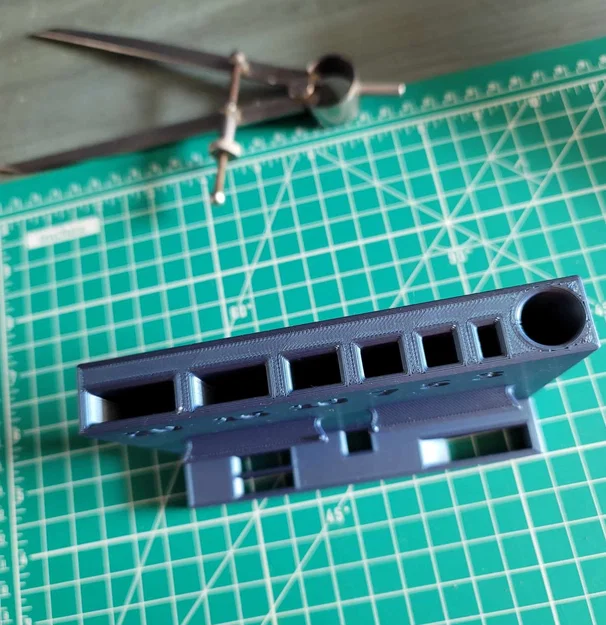 Kệ treo tường đựng dụng cụ đóng sách (Bookbinding Tool Organizer) - Image 4