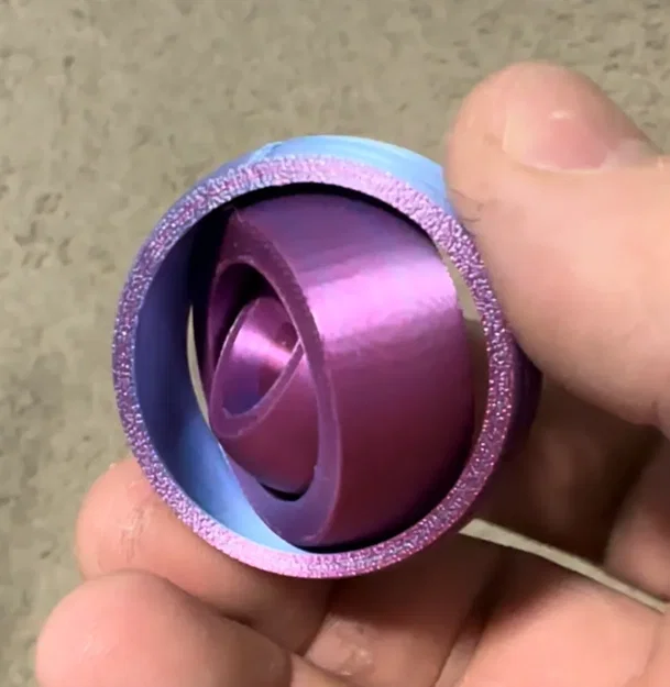 Fidget spinner - Mẫu thiết kế xoay cực mượt - Image 1