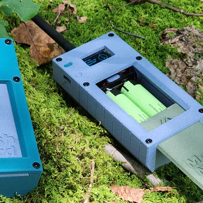 Hộp TacBox Meshtastic cho Heltec V3 (Case dùng 2 pin 18650)