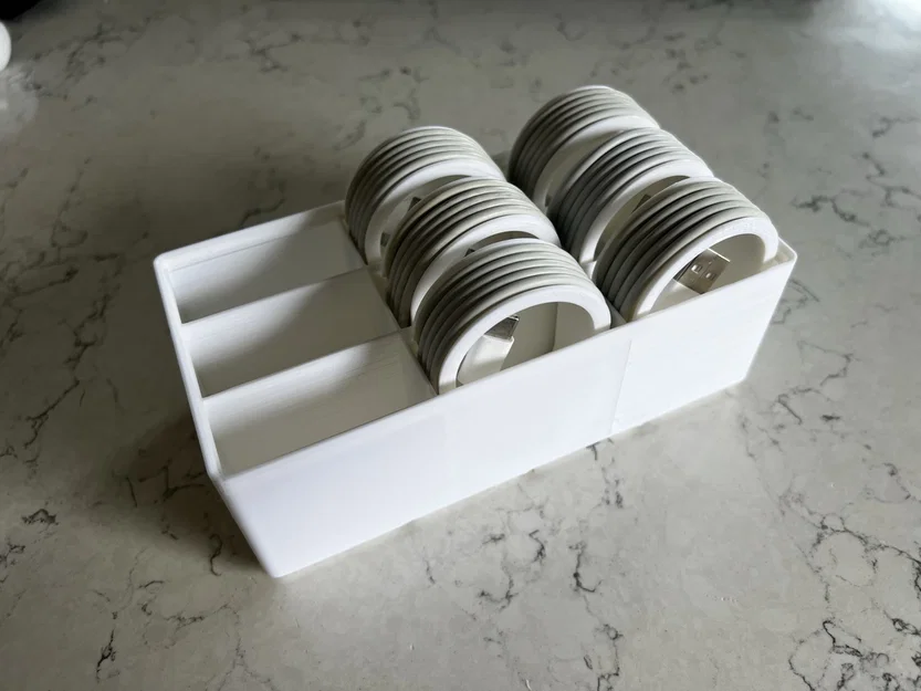 Khay đựng dây cáp có thể tùy chỉnh (Customizable cable organizer) - Image 1