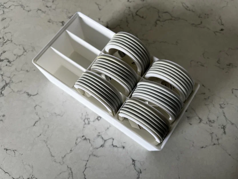 Khay đựng dây cáp có thể tùy chỉnh (Customizable cable organizer) - Image 2