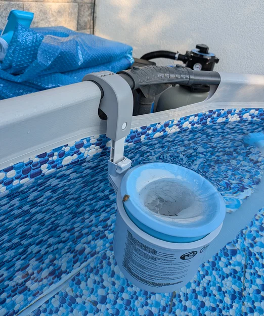 Ngàm gắn skimmer cho hồ khung thép (Steel Frame Pool Skimmer mount) - Image 1