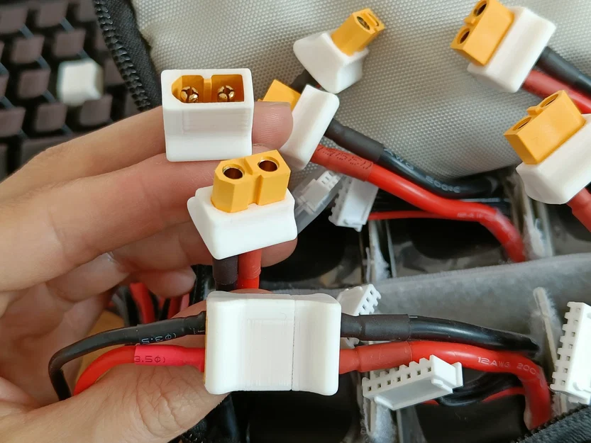 Tay nắm hỗ trợ rút đầu nối XT60 (XT60 Pulling Grip) - Image 1