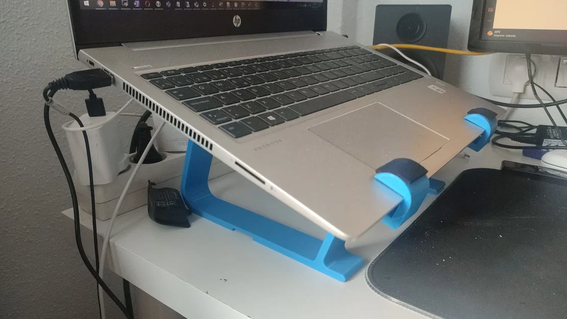 Kệ đỡ laptop (Laptop Stand / Soporte Portátil) - Image 1