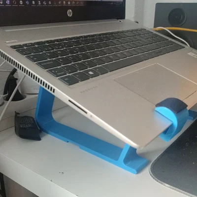 Kệ đỡ laptop (Laptop Stand / Soporte Portátil)