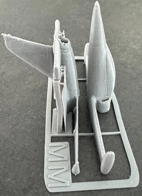 Mô hình lắp ráp máy bay 3D L-39 Albatros Kit Card - Image 6