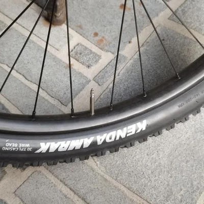 Nắp van Presta hình “cậu nhỏ” (Presta valve penis cap)