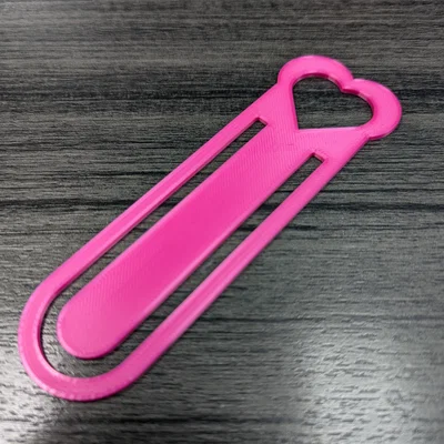 Kẹp sách hình trái tim 3D đơn giản và tinh tế