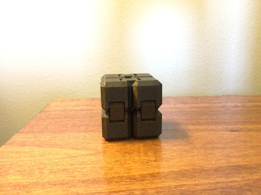 Mô hình đồ chơi giải tỏa căng thẳng Infinity Cube (Fidget Toy) - Image 3